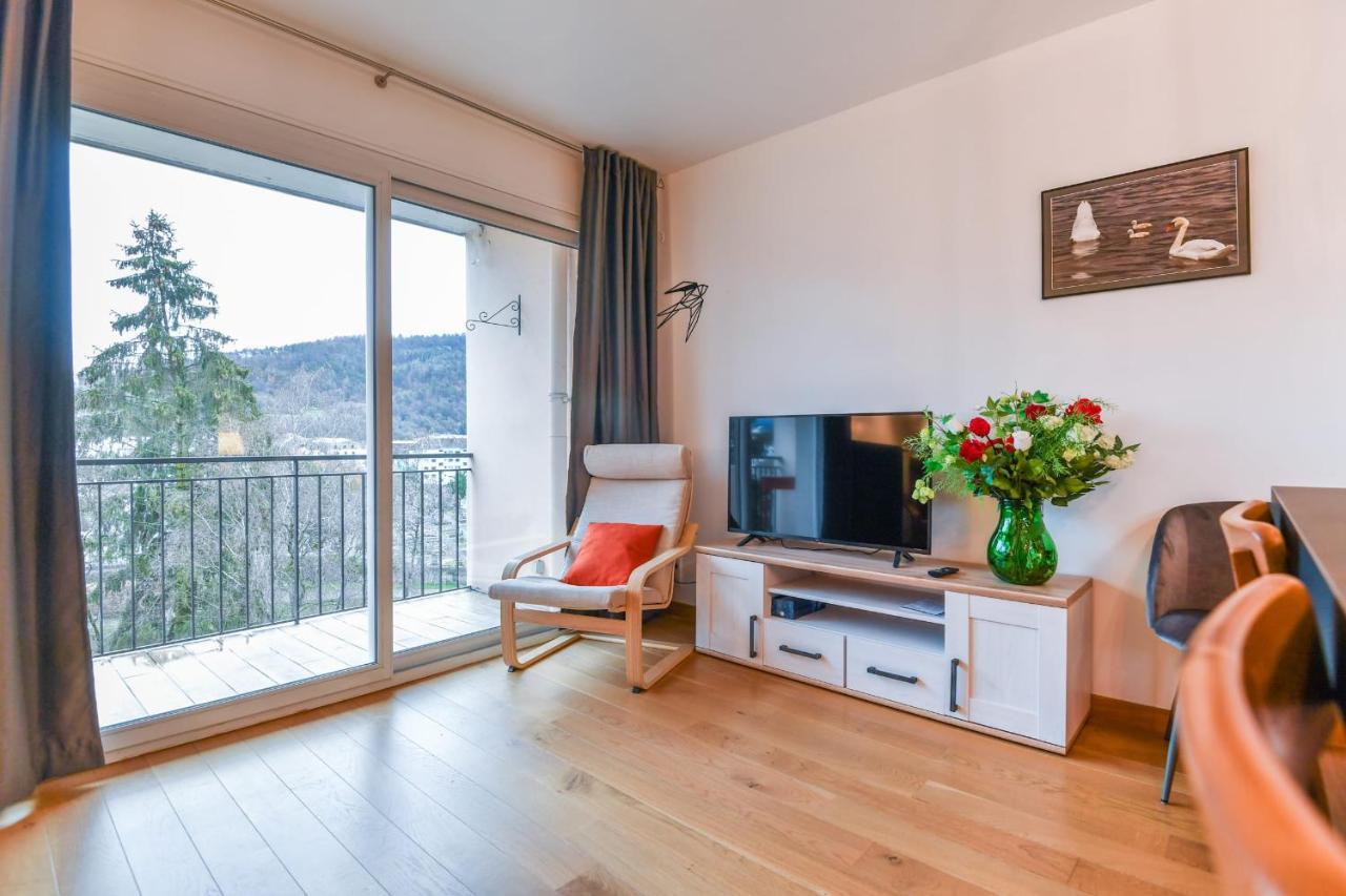 Nice Apartment With Balcony Very Close To The City Center Annecy Exterior photo