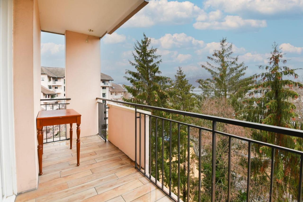 Nice Apartment With Balcony Very Close To The City Center Annecy Exterior photo